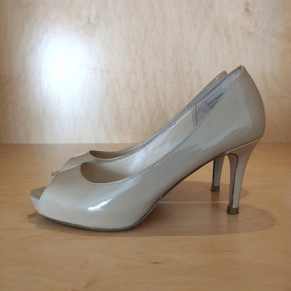 Expressions Open-Toe Heels - Picture 3 of 4